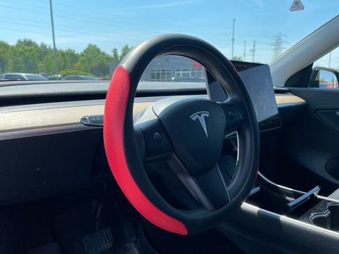 Used 2020 Tesla Model Y Long Range AWD/4WD image 16