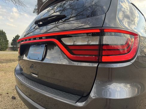 Used 2017 Dodge Durango SXT w/ 3rd Row Seating Group image 10