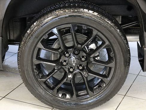 New 2026 Chevrolet Silverado 1500 High Country w/ High Country Premium Package AWD/4WD image 3