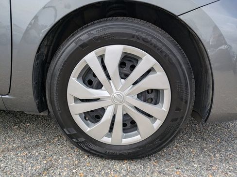 Certified 2025 Nissan Versa S FWD image 12