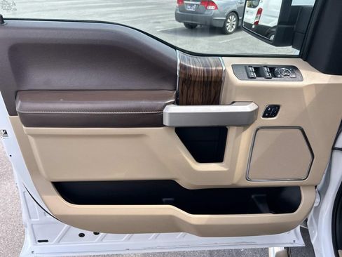 Used 2018 Ford F150 Lariat AWD/4WD image 26