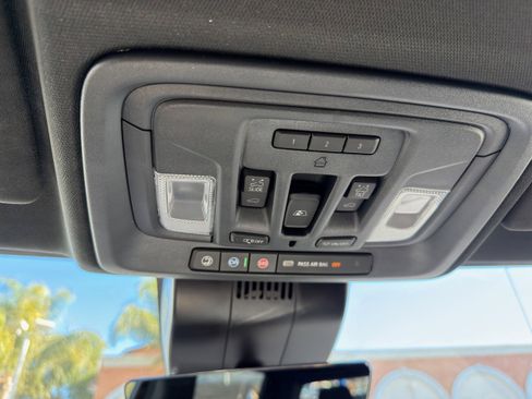 New 2026 Chevrolet Silverado 1500 High Country w/ Technology Package AWD/4WD image 44