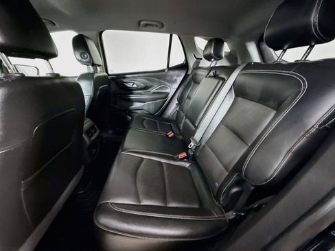 Used 2023 GMC Terrain SLT AWD/4WD image 11