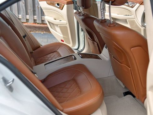 Used 2015 Mercedes-Benz CLS 400 image 40