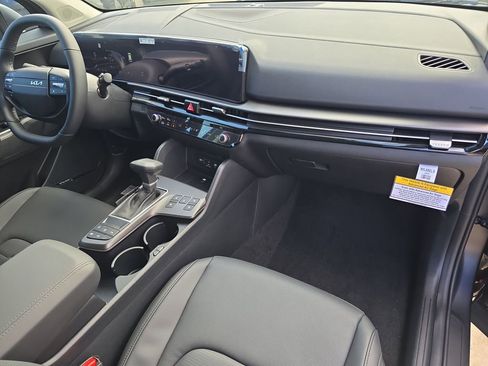 New 2026 Kia Sportage SX FWD image 12