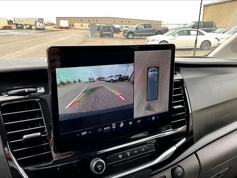 Used 2023 Ford Transit 350 XLT image 30