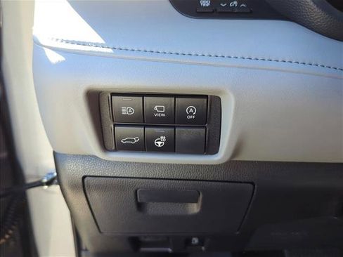 New 2026 Toyota Highlander Limited image 15