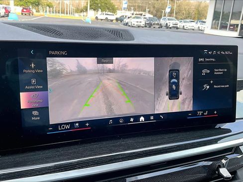 Certified 2024 BMW X7 xDrive40i w/ M Sport Package image 28