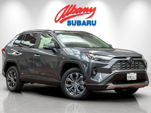 Used 2025 Toyota RAV4 Limited w/ Advanced Technology Package AWD/4WD image 2
