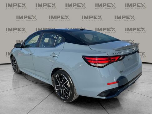 Used 2024 Nissan Sentra SR w/ SR Premium Package image 3