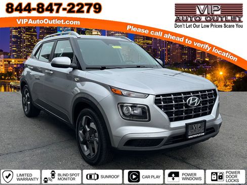 Used 2023 Hyundai Venue SEL w/ Cargo Package image 1