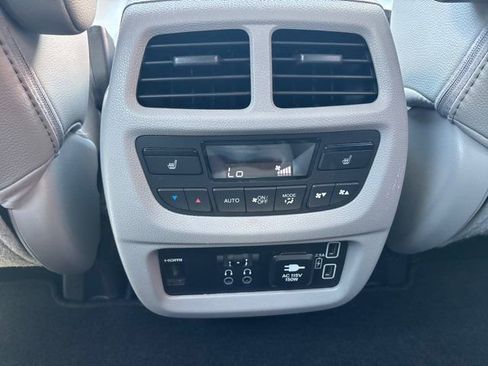 Used 2021 Honda Pilot Touring image 24