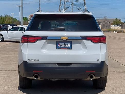 Used 2023 Chevrolet Traverse LT image 7