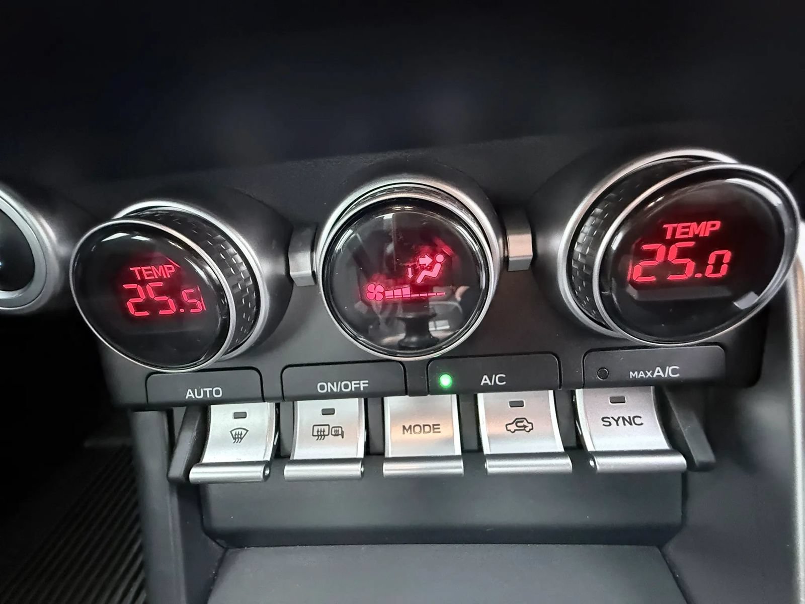 Used 2023 Toyota GR86 RWD image 14