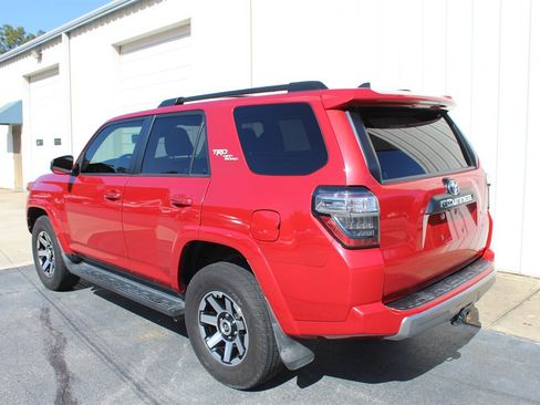 Used 2020 Toyota 4Runner TRD Off-Road w/ Phone Cable & Charge Package image 4