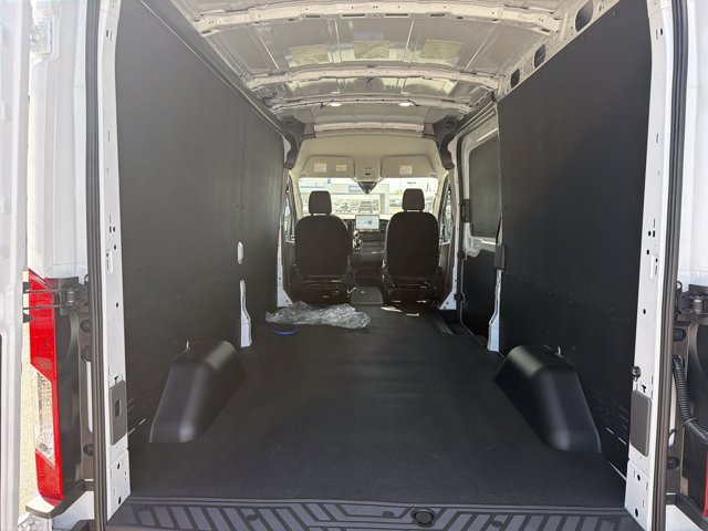 New 2027 Ford Transit 250 148 Medium Roof w/ Load Area Protection Package RWD image 17