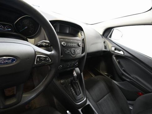 Used 2018 Ford Focus SE image 22