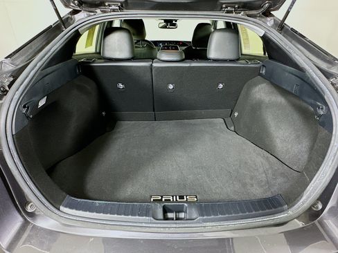 Used 2017 Toyota Prius Four FWD image 28