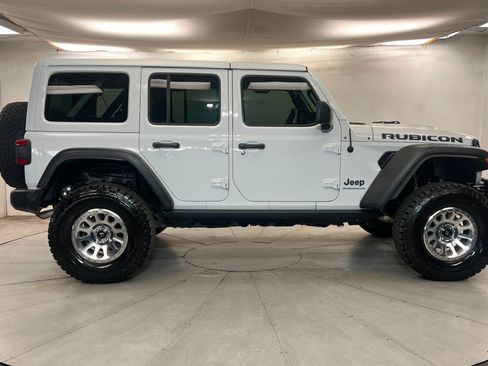 Used 2023 Jeep Wrangler Unlimited Rubicon 4xe w/ Steel Bumper Group AWD/4WD image 7