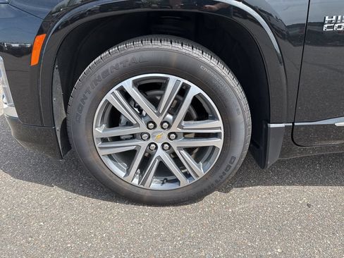 Used 2023 Chevrolet Traverse High Country AWD/4WD image 5