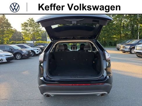 Used 2018 Ford Edge Titanium AWD/4WD image 37