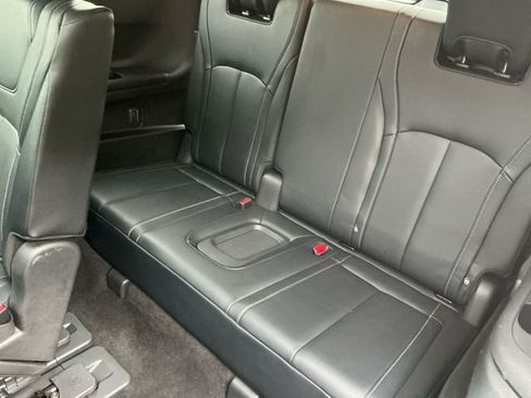 Used 2023 INFINITI QX60 Pure image 17