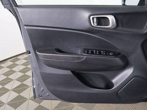 Certified 2024 Hyundai Venue SEL FWD image 20