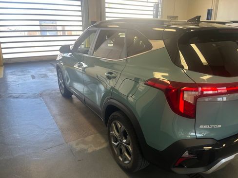 Used 2024 Kia Seltos S FWD image 7
