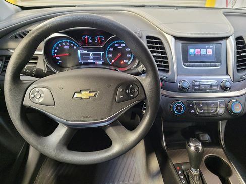 Used 2017 Chevrolet Impala LS image 22