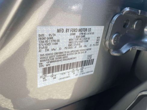 Used 2025 Ford Explorer Platinum w/ Ultimate Package image 20