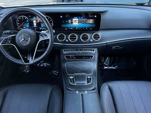 Certified 2022 Mercedes-Benz E 350 Sedan image 3