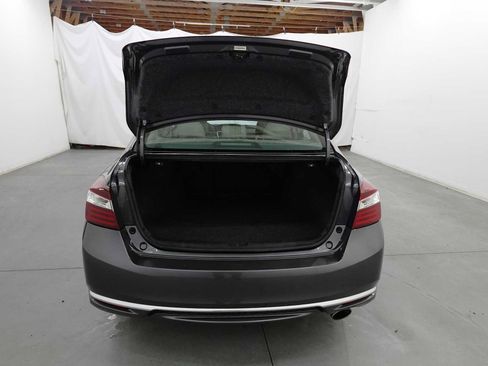 Used 2017 Honda Accord EX-L image 29