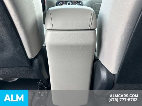 Used 2025 Kia Soul LX w/ LX Technology Package FWD image 26