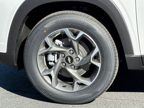 New 2026 Chevrolet Trax LT image 23
