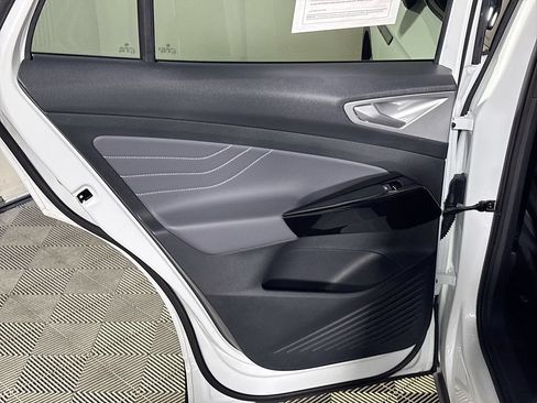Certified 2023 Volkswagen ID.4 Pro S AWD/4WD image 21