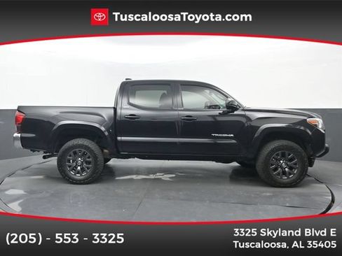 Used 2021 Toyota Tacoma SR5 RWD image 1