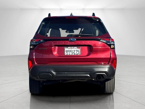 Used 2025 Subaru Forester image 4