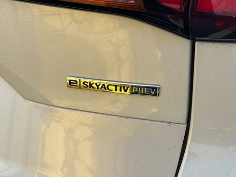 Used 2024 MAZDA CX-90 Plug-In Hybrid w/ Preferred image 6