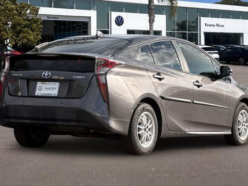 Used 2017 Toyota Prius Two image 4