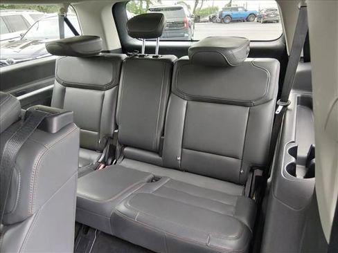Used 2025 Ford Expedition Max Active RWD image 15