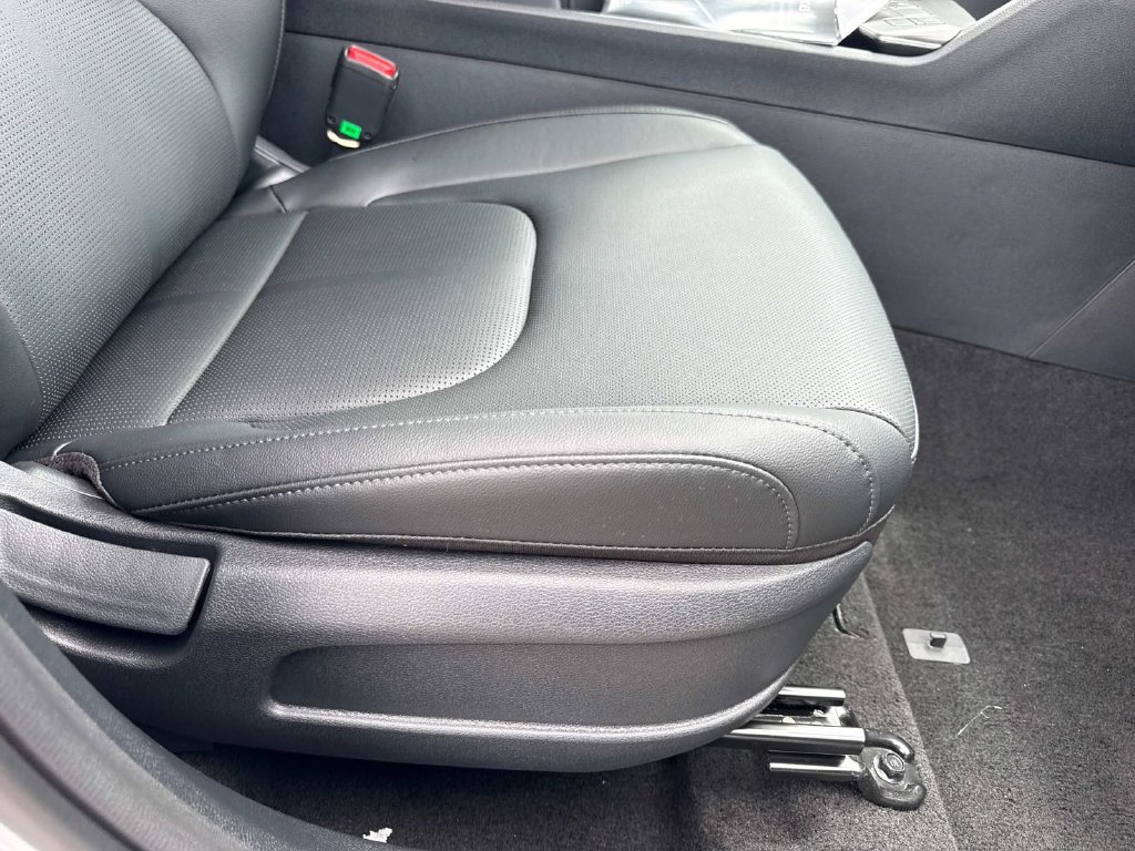 New 2026 Kia Sportage SX FWD image 12