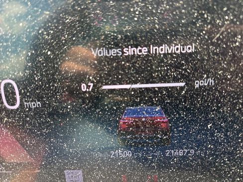 Used 2023 BMW 760i xDrive image 12