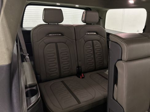 Used 2023 Rivian R1S Launch Edition image 25