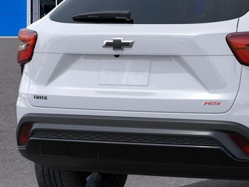 New 2026 Chevrolet Trax RS w/ Sunroof Package FWD image 14