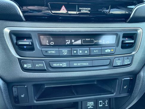 Used 2023 Honda Ridgeline RTL-E image 17