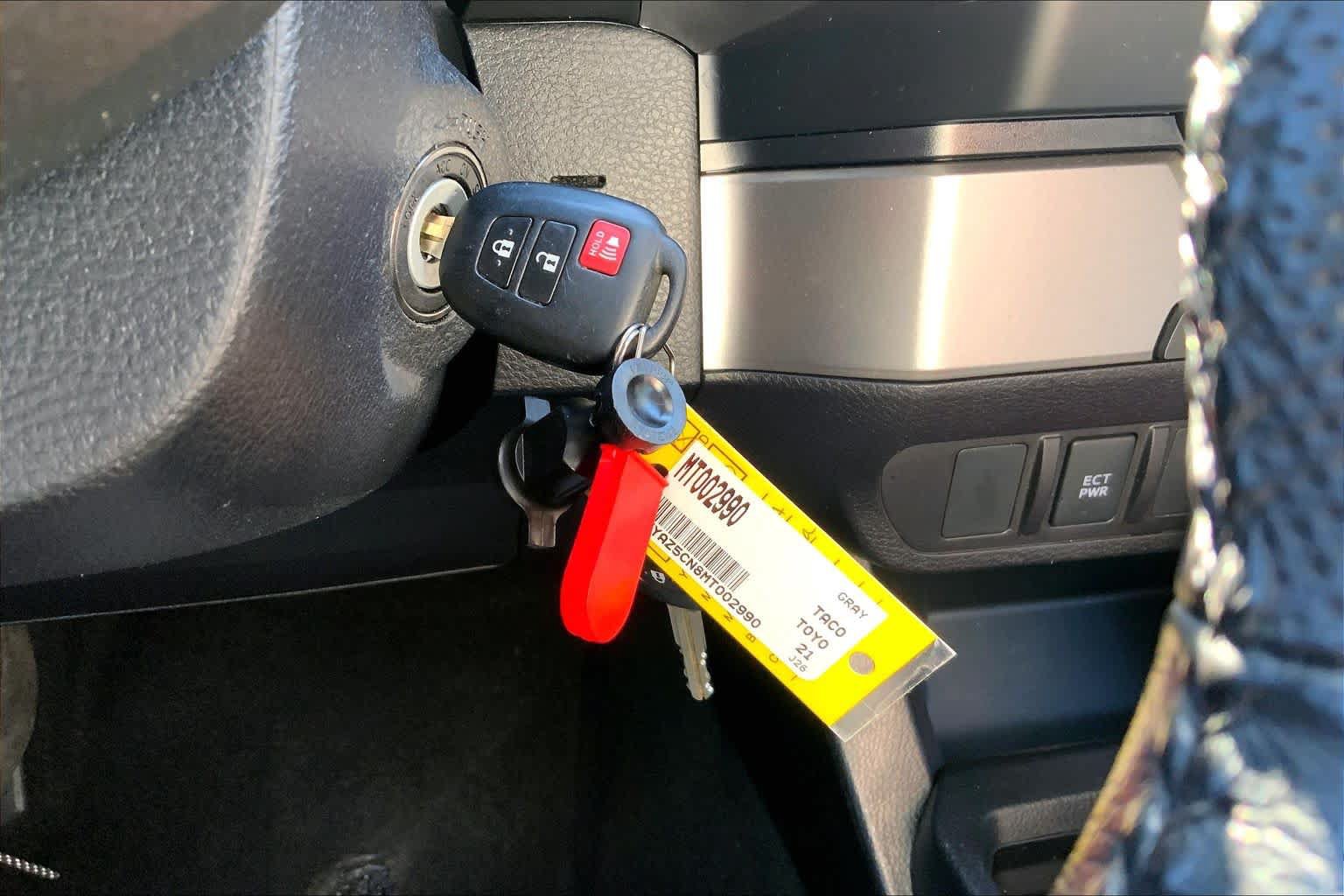 Used 2021 Toyota Tacoma SR5 RWD image 14