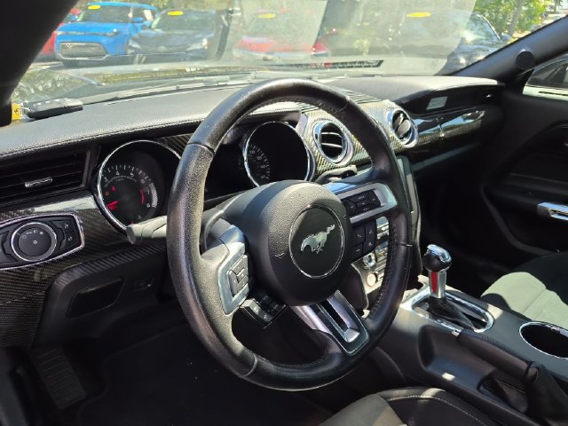 Used 2017 Ford Mustang GT w/ Black Accent Package RWD image 10