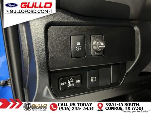 Used 2020 Toyota Tacoma SR5 RWD image 20