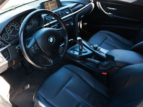 Used 2014 BMW 320i Sedan image 4