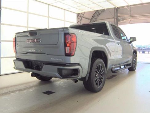 Used 2023 GMC Sierra 1500 Elevation AWD/4WD image 3